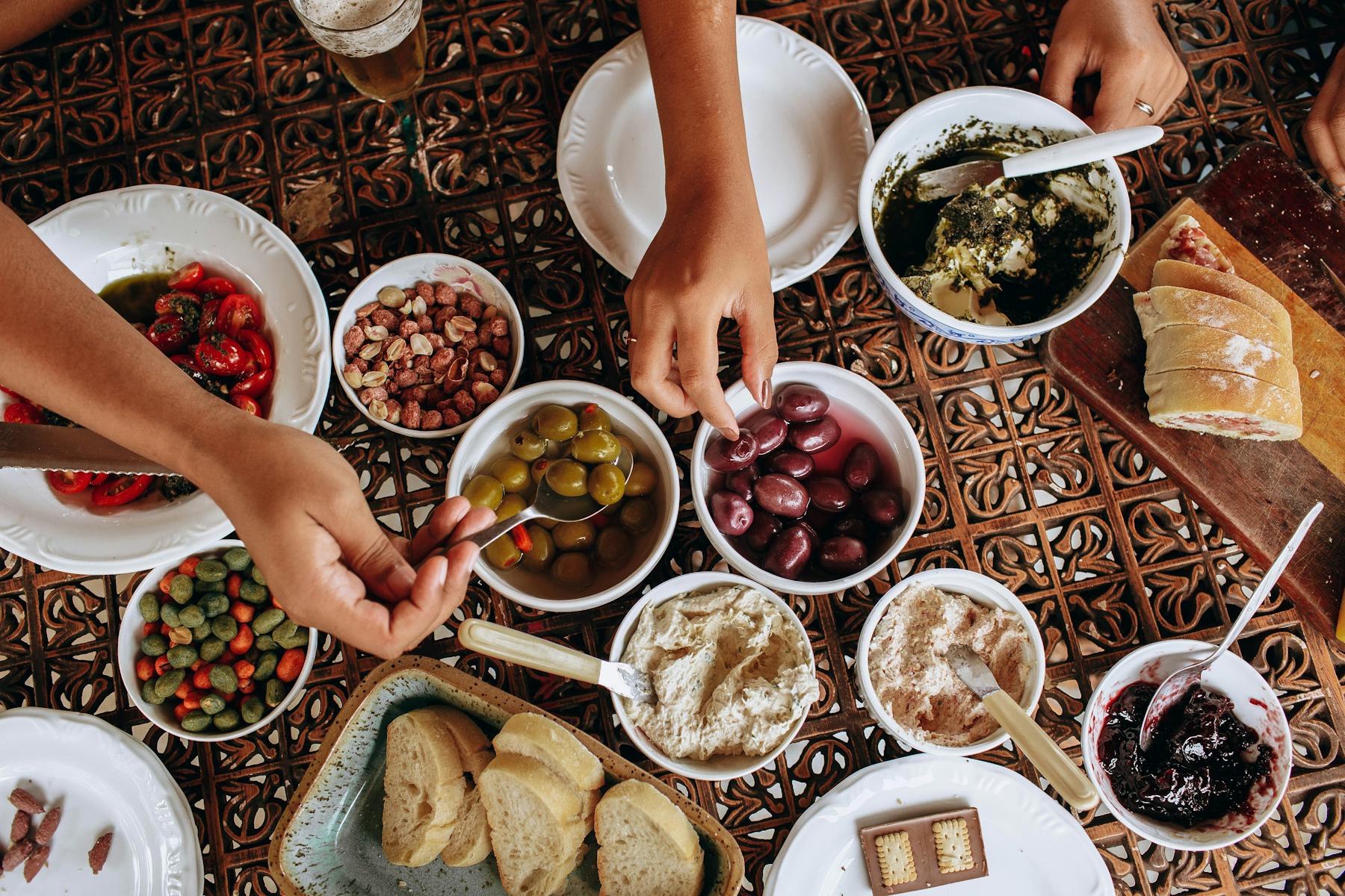 Mediterrán tányér Baranyában — hogyan állítsuk össze a Tüke Piac termékeiből?
