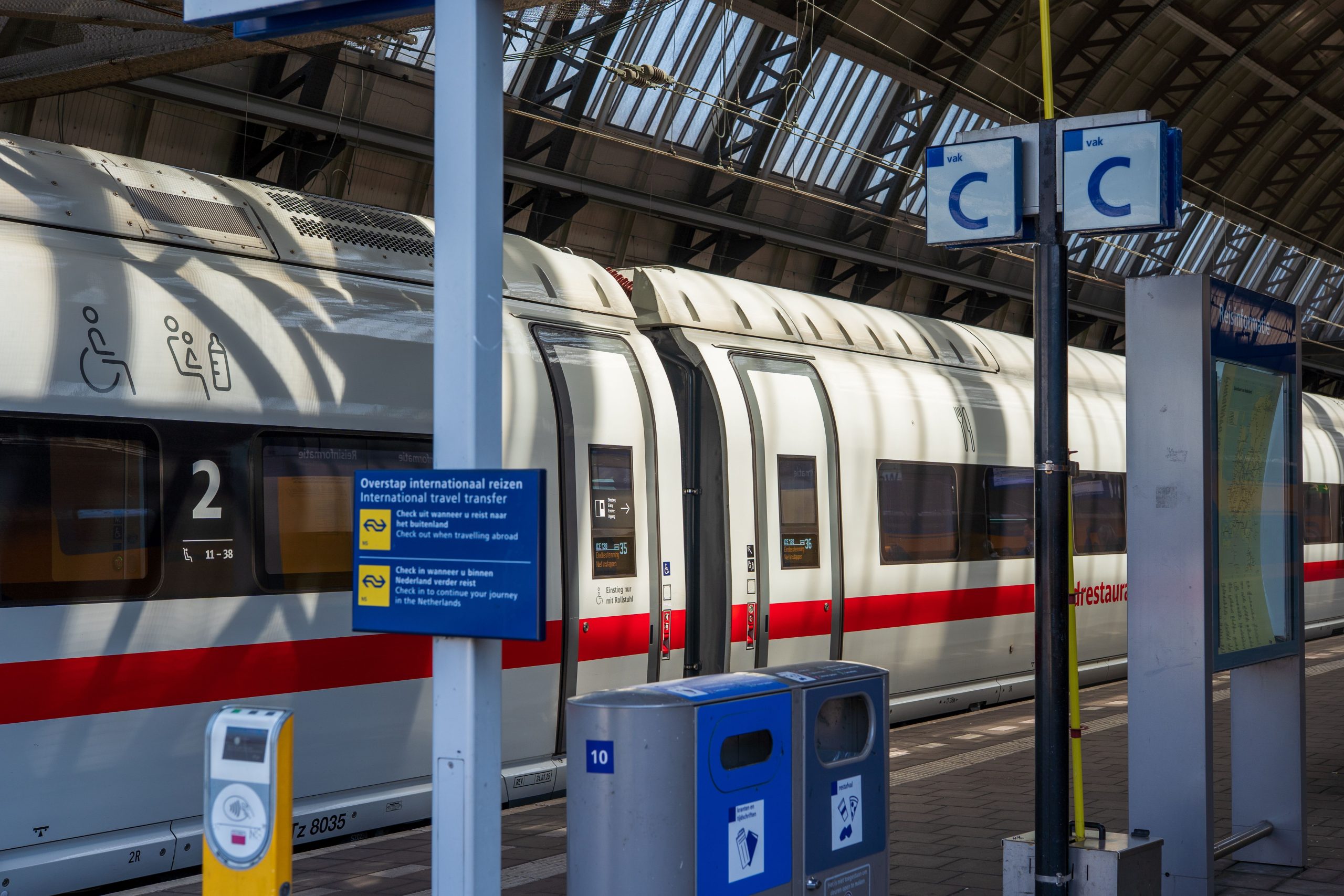 DVSC: Nemzetközi célok, Szűcs-transzfer és kedvező KL-jegyek