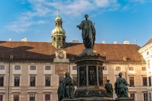 Habsburg főherceg és a 20. századi Lvov: Sznyadanko új regénye